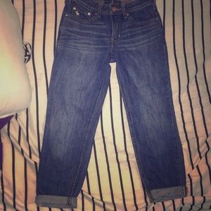 Like new girls Abercrombie 11/12 girlfriend jeans